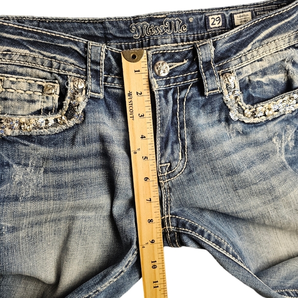 Miss Me Distressed Whiskered Signature Skinny Jeans EUC - Picture 13 of 16